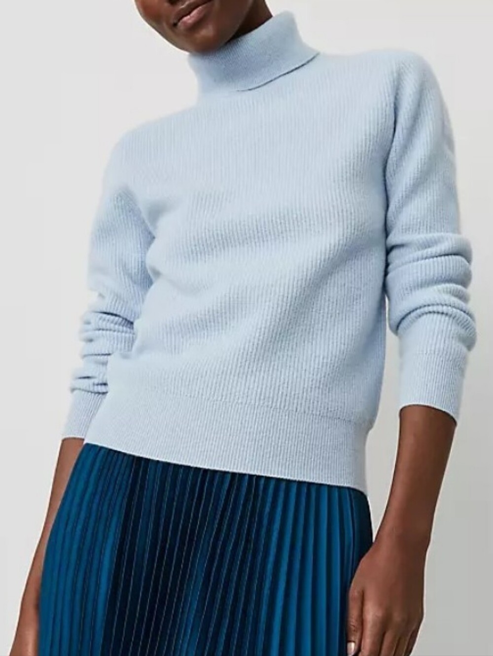 Ann Taylor light blue 100% cashmere ribbed turtleneck sweater